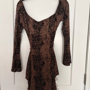 Brown & Black Patterned Long-Sleeve mini dress cut out